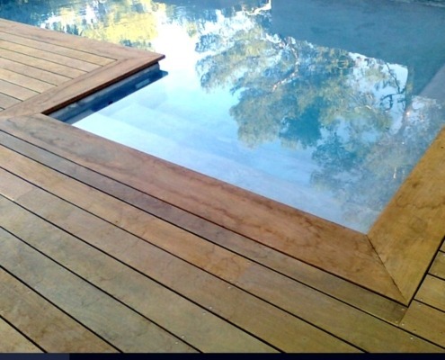 Pose d'une terrasse en IPÉ