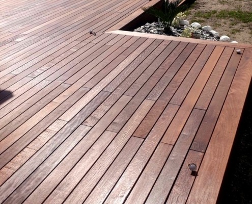 DECKiBOIS commercialise des lames de terrasse en bois exotique Itauba