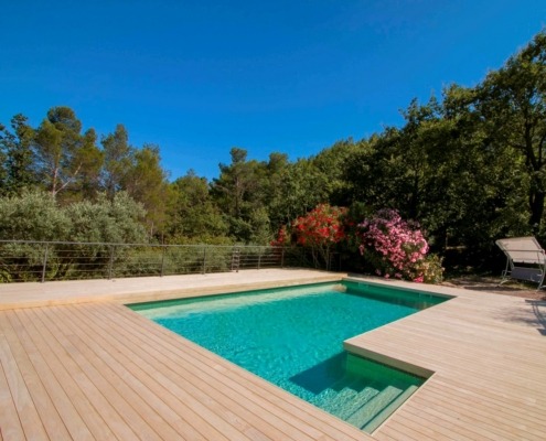 DECKiBOIS commercialise les lames de terrasse en ACCOYA avec le concept GRAD
