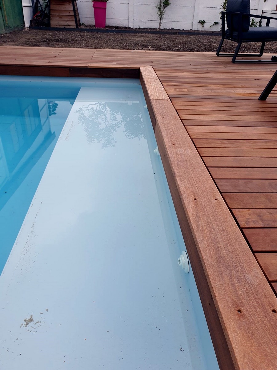 DECKiBOIS présente 1 terrasse en Itauba clipsée avec des lames de largeur 100mm
