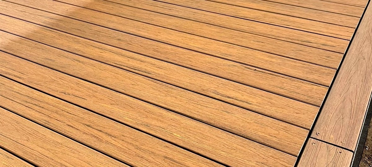 DECKiBOIS présente et commercialise des lame composite TIMBERTECH Réserve DECKiBOIS présente et commercialise des lame composite TIMBERTECH Réserve