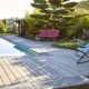 DECKiBOIS présente les lames de terrasse en ACCOYA gris teinté dans la masse avec le concept GRAD