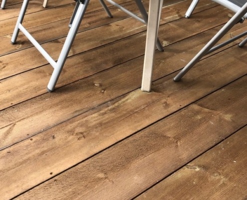 DECKiBOIS propose ses planches de ponton brut de sciage