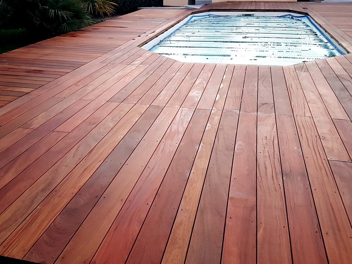 Terrasse en CUMARU bois exotique commercialisé par DECKiBOIS