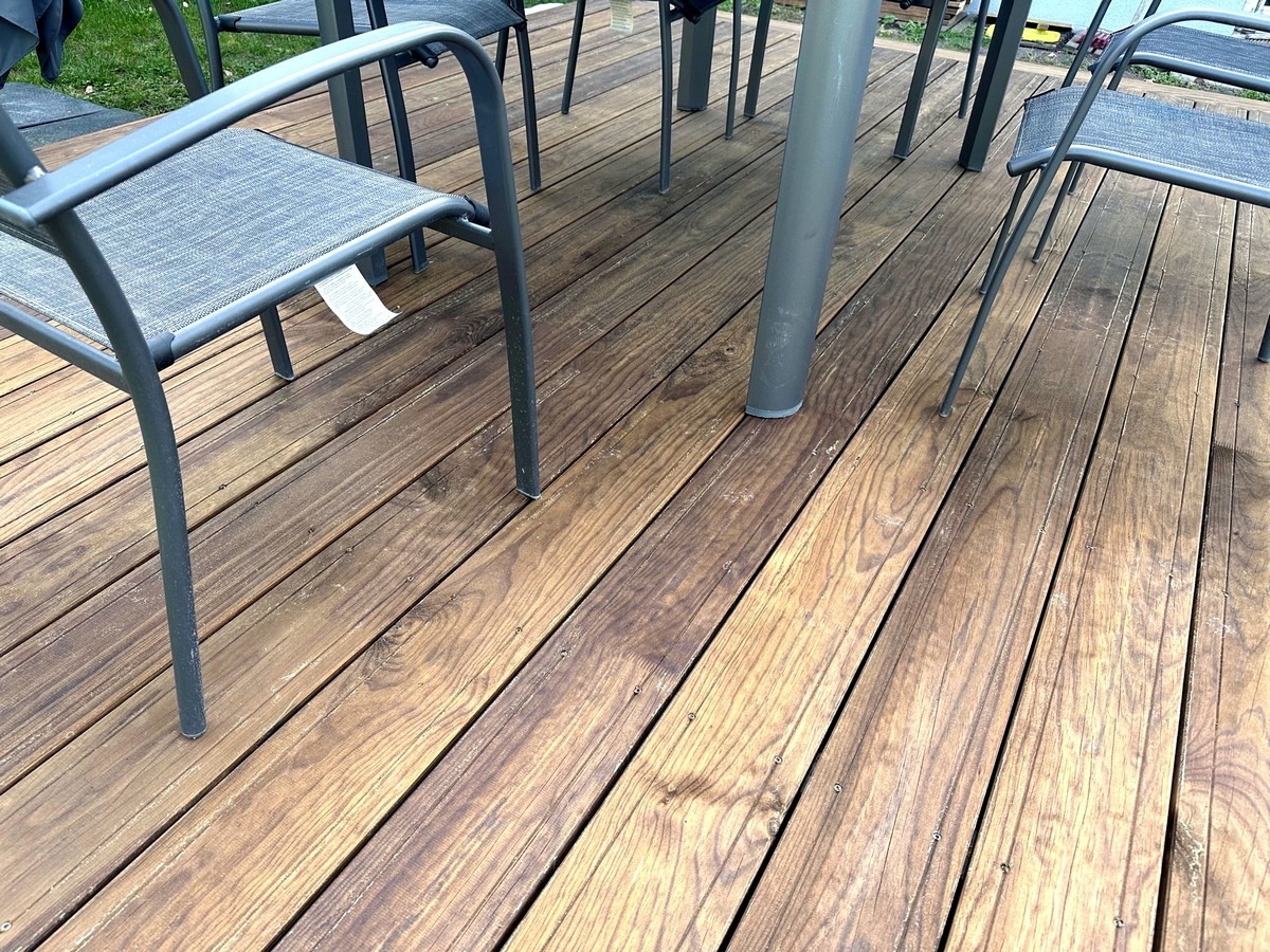Terrasse en pin des landes sans nœuds