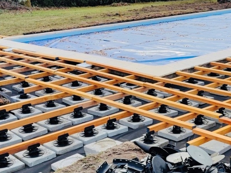 DECKiBOIS propose lambourde en Badi pour structure terrasse en bois exotique