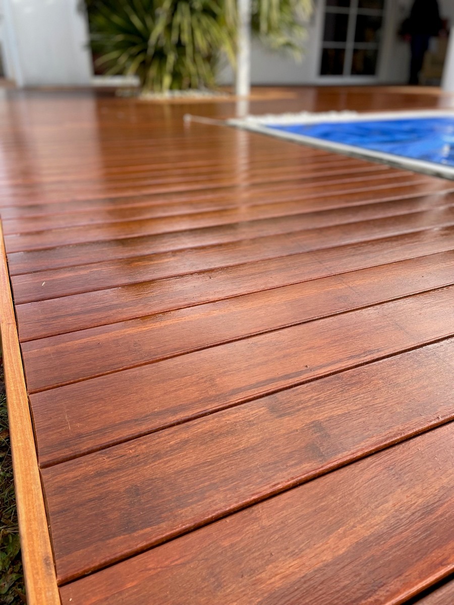 terrasse en bambou MOSO N-durance , on distingue bien le Profil bombé de chez GRAD de section 21x120mm terrasse en bambou MOSO N-durance , on distingue bien le Profil bombé de chez GRAD de section 21x120mm