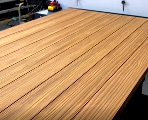 Lames de terrasse en Abodo 21 x 120 mm clipsées sans vis apparentes vendues par DECKiBOIS